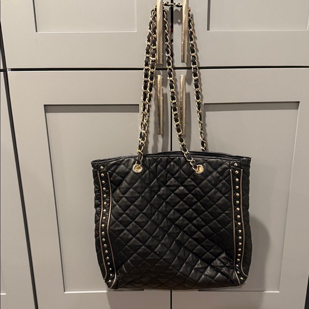 Cache Black Quilted Shoulder Bag with Gold Chain🎉Last deal 🎉